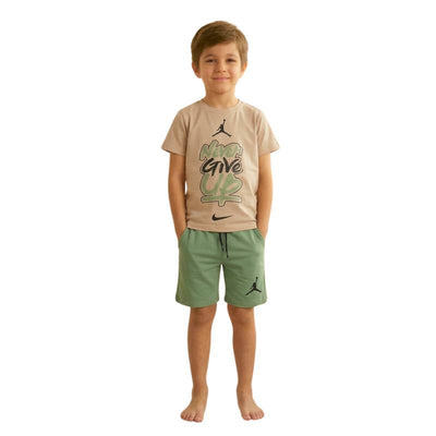 طقم خروج Never Give Up صيفي أولادي