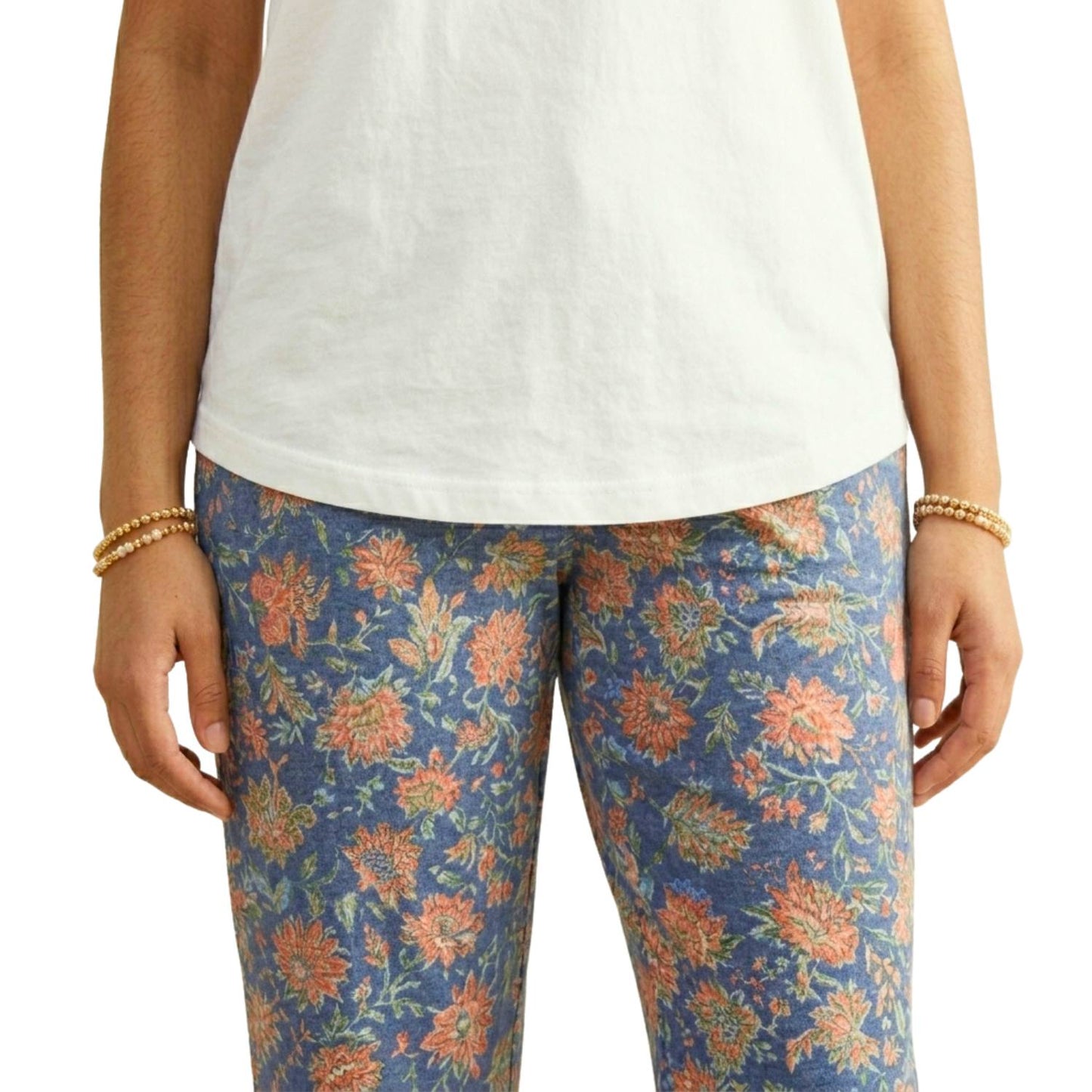 Women's white summer pajamas