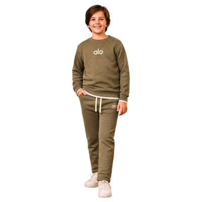 طقم خروج بني شتوي اولادي