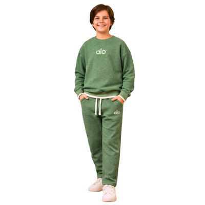 طقم خروج زيتي غامق شتوي اولادي