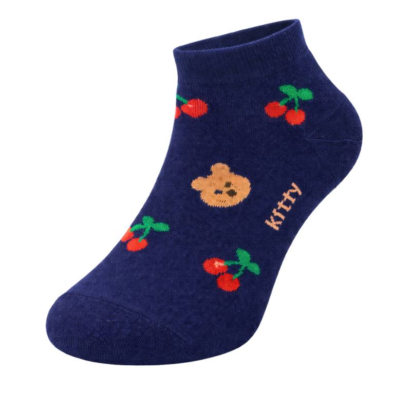 Women's assorted drinks